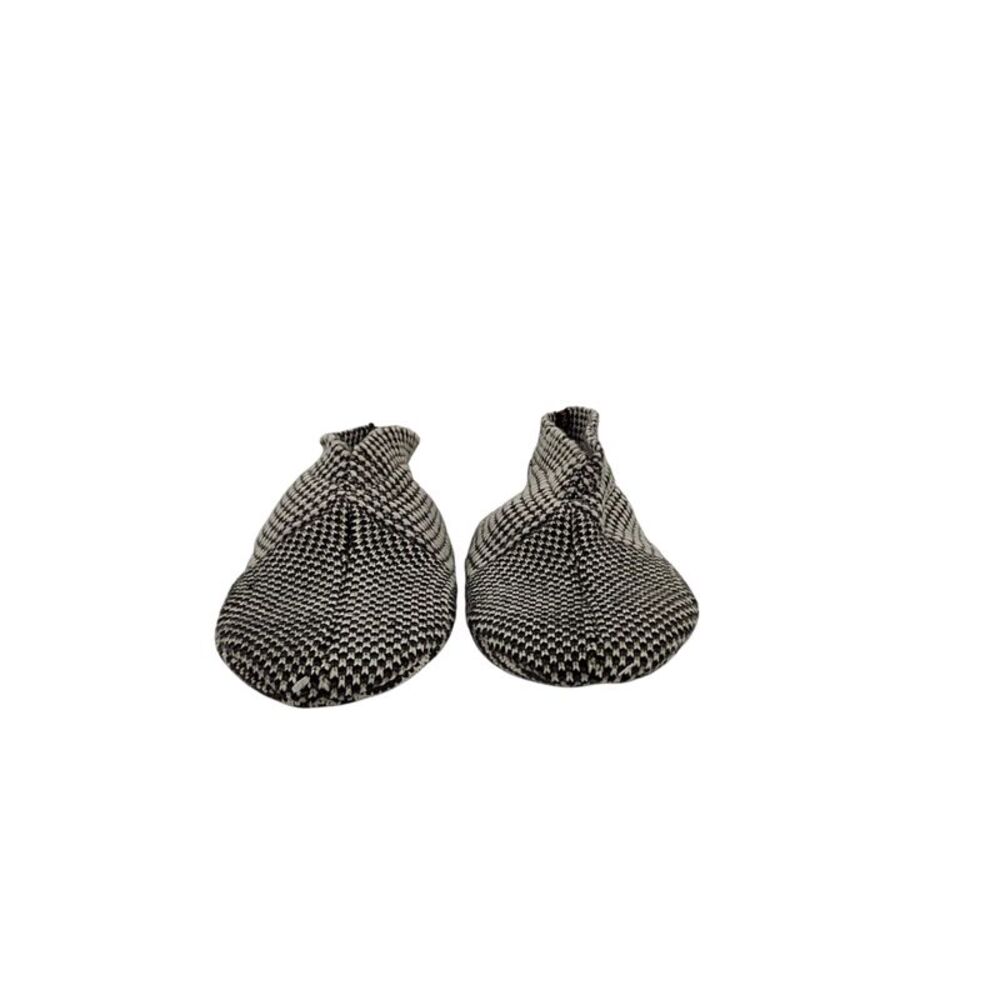 Quince Women Fleece Lined Gripper Slipper Shoes Gray OS